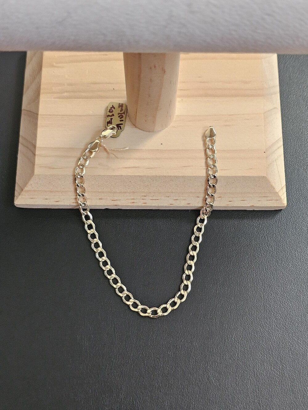 14k Gold Bracelet 7.5 Inch